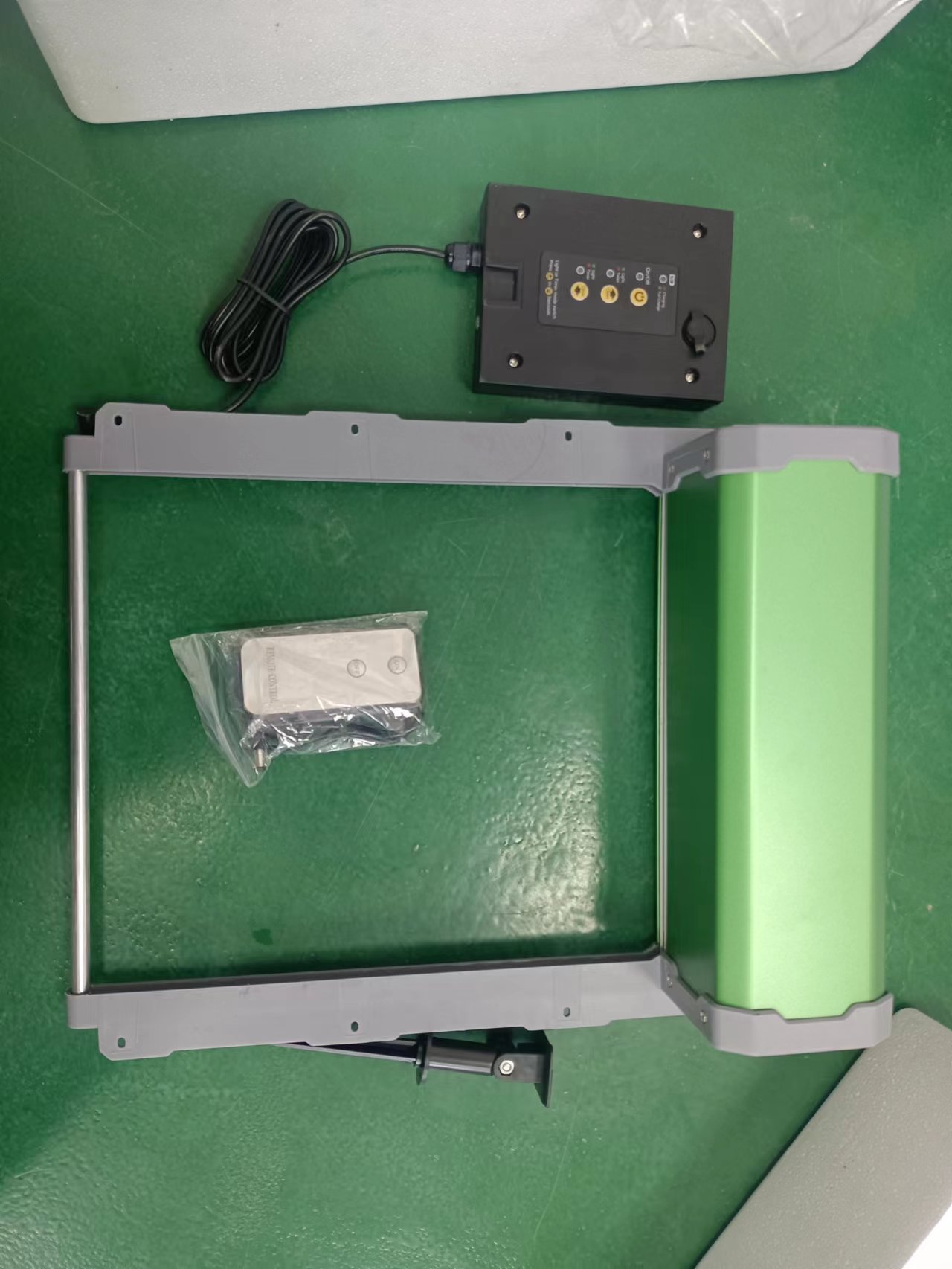 ประตูเล้าไก่อัตโนมัติ ใช้พลังง - Automatic Chicken Door Opener Solar บทวิจารณ์และราคา